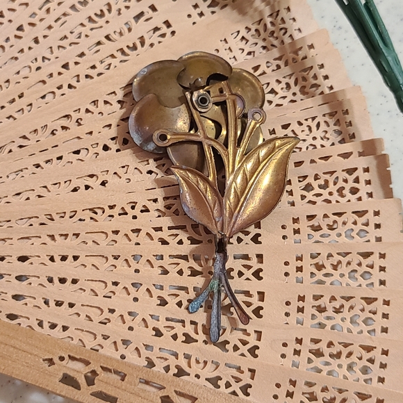 Vintage Brooch Purple - Picture 7 of 10